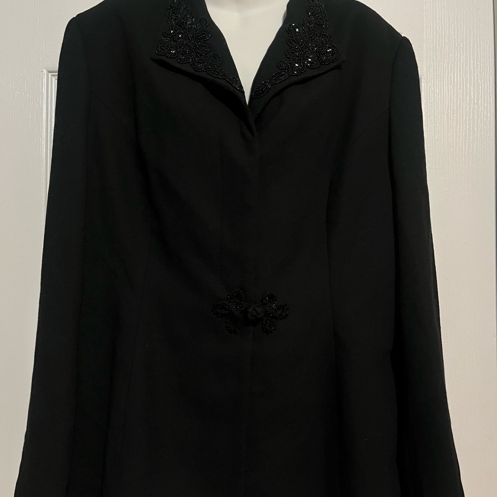 Elegant Black Women's Suit Jacket size 18